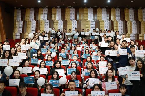 Монгол Улсын Их Сургуулийн багш, оюутнууд “Нэг хором” аянд нэгдлээ