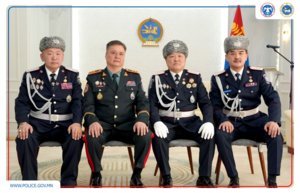 Цагдаагийн хурандаа Г.Ганболд, Э.Идэрцог, Г.Арсланхуяг нар “Монголын Улсын гавьяат хуульч” цол хүртлээ